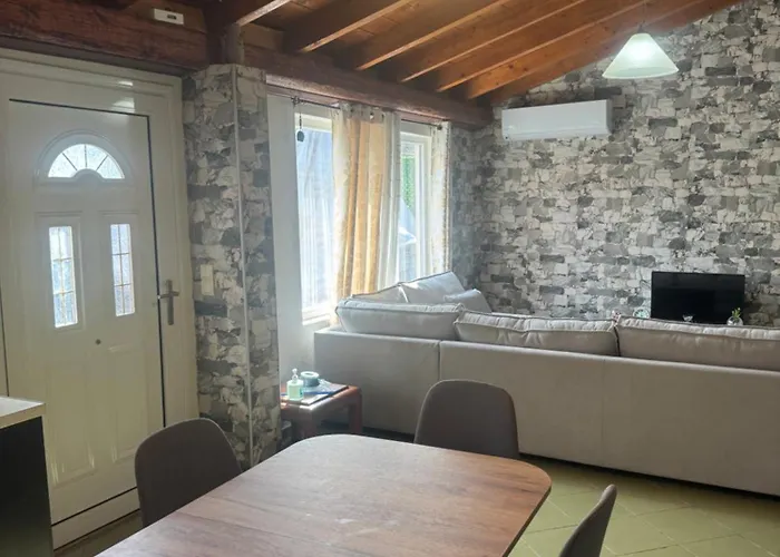 Country House *